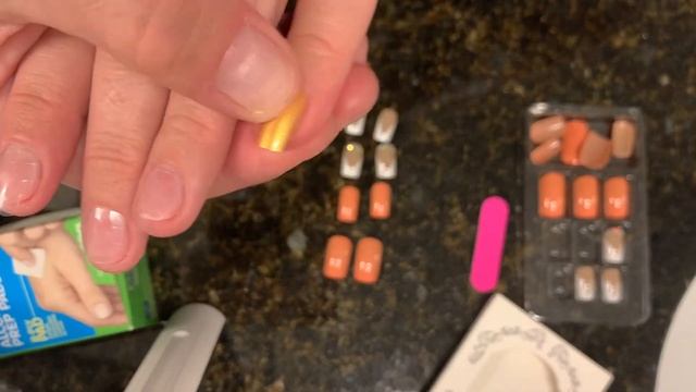 Как быстро и легко наклеить накладные ногти без клея💅🏻Выбираем с вами дизайн смотреть онлайн