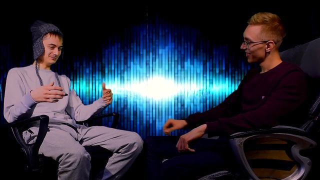 Александр Юрьевич о голубятнях { Флеш-интервью } грянтракт студияквадрат на коленках. смотреть онлайн