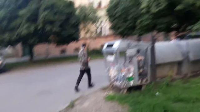 Прогулка де б поссать смотреть онлайн