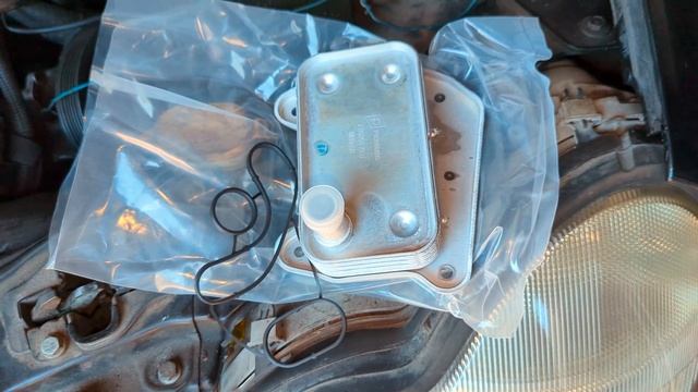 Замена теплообменника на Mercedes-Benz W203 C220cdi смотреть онлайн