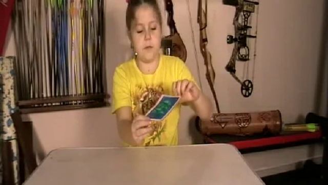 Детские самоделки (открытка елка 3Д из бумаги) смотреть онлайн