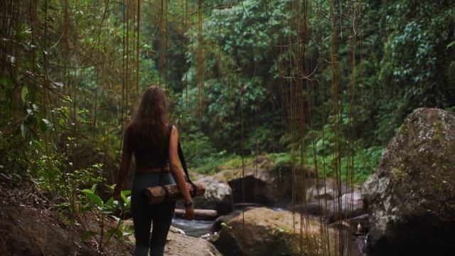 Продукты из пробки YOGA DESIGN LAB смотреть онлайн