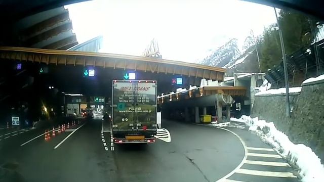 20191218 Italy въезд в Mont Blanc из Италии смотреть онлайн