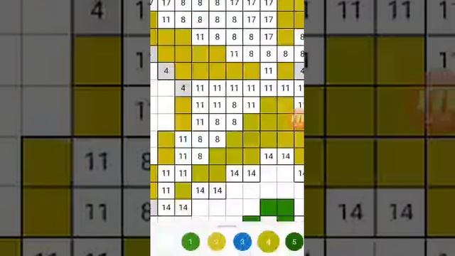 Сестра играет в игры