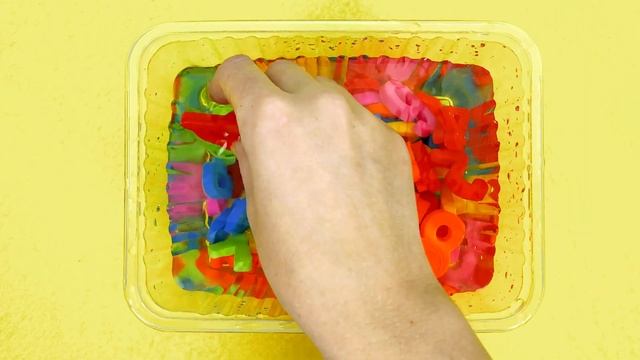 Числа 1-100! Ищем Цифры в Воде с Пеной! смотреть онлайн
