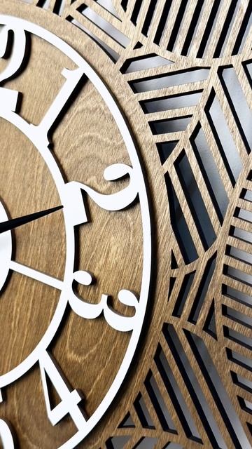 Изысканные настенные часы из коллекции 3Д «листья»