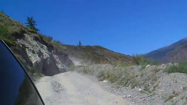 Кату-ярык. Спуск в долину р.Чулышман.