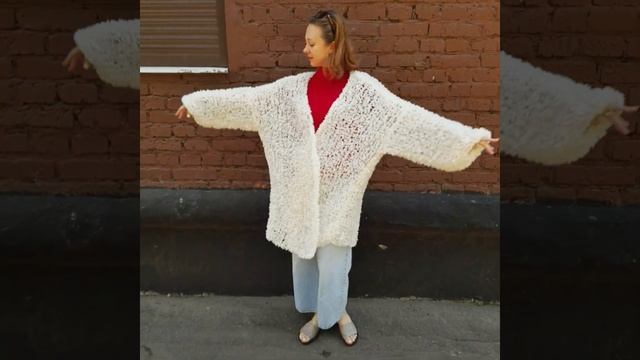 Вязаный кардиган из альпаки.