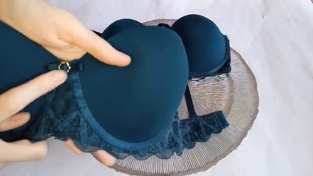 300 грн Бюстгальтери жіночі. Розпродаж останнього розм? смотреть онлайн