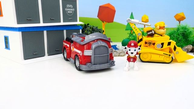 Щенячий патруль и гонки по бездорожью! Машины сказки - Видео с игрушками для детей смотреть онлайн