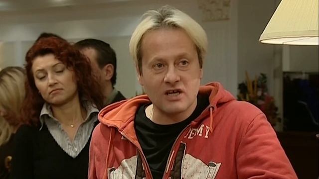 Беспорядок в пятизвёздочном отеле | 6 кадров