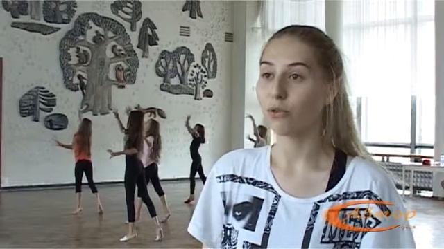 Выпускницы ОХА "Родничок". 2015 г. смотреть онлайн