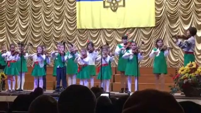 Ансамбль скрипалів учнів молодших класів Жовківської ДШМ