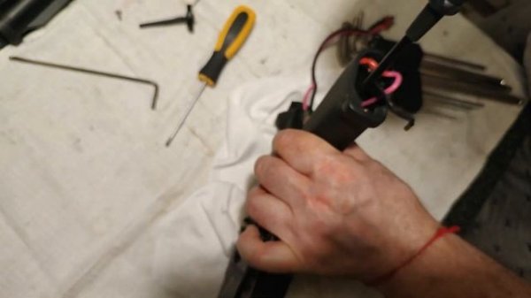 Как ViTT страйкбольную М4 разбирал...