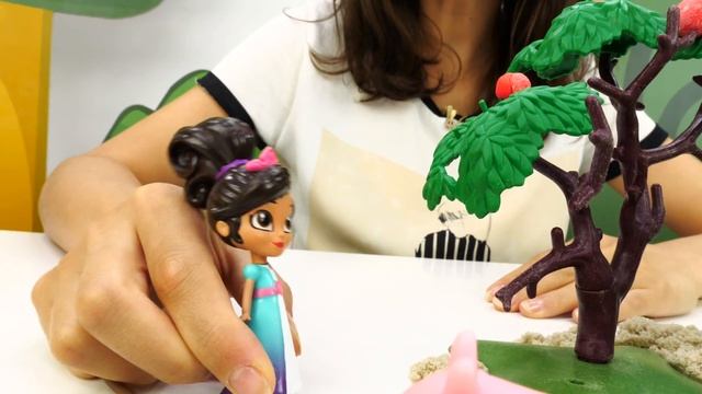 Принцесса Нелла и свинка Пеппа сажают деревья. Видео для детей - Детский садик для игрушек смотреть онлайн