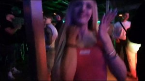 Ночной клуб ИЗИ/ Тусовка RNB и Хип-Хоп / Красивые девушки и их танцы / Лучший клуб Москвы / VLOG №1