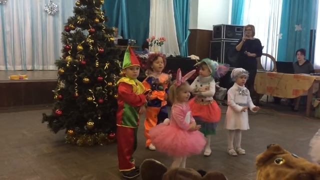 Кролик непоседа на утреннике) смотреть онлайн