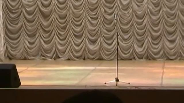 Смешной дядька.