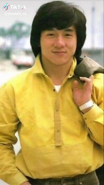 Джеки Чан кішкентай кезі