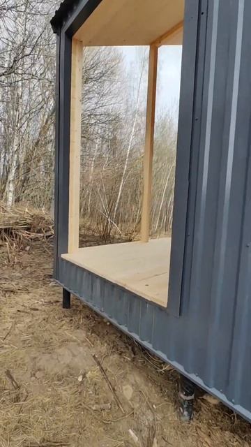 Каркасный барнхаус в черновой отделке и без окон. Обзор дома.