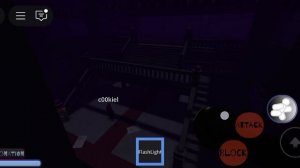 Выживаю в бумажной школе в роблокс