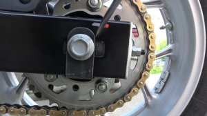 Проверка и регулировка натяжения цепи мотоцикла