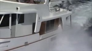 Яхта Swift Trawler 52 самый большой моторный траулер Beneteau в Boatmarket hd720