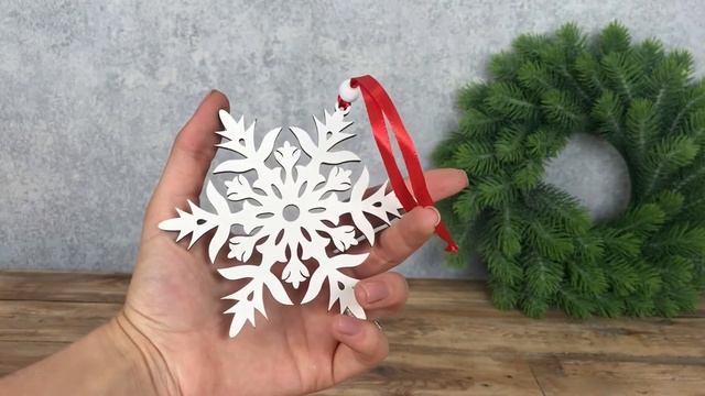 новогодняя подвеска -снежинка белая смотреть онлайн