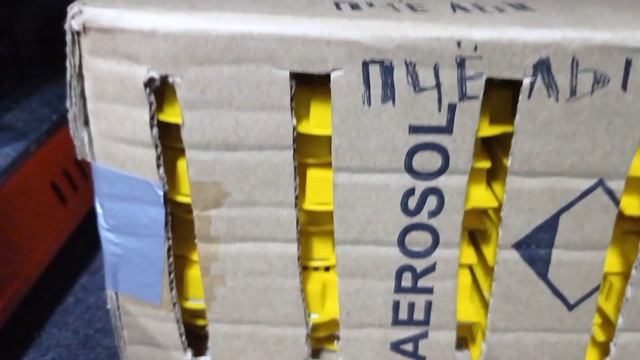 Пчелиный улей в кабине! Мёд на завтрак!