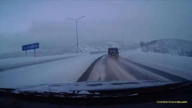 Гелику не понравилось что его обогнали! смотреть онлайн