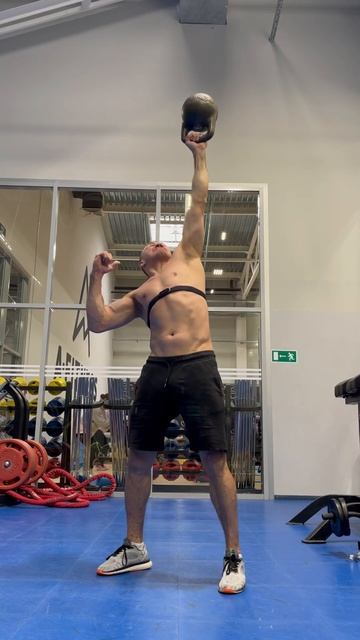 Прогресс в левой руке, жим на попа 24кг/3 #2024 #strong #workout #ро смотреть онлайн
