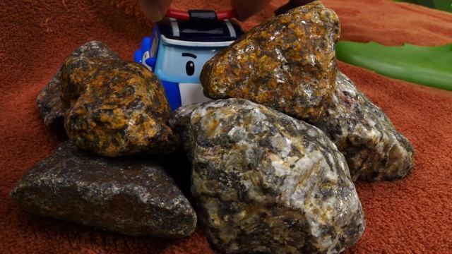 Детский сад Капуки Кануки: Куклы и игрушки купаются в пене! Бассейн с шариками - Мультики для детей смотреть онлайн