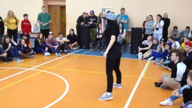 Hip-Hop: Жанна vs UlBack смотреть онлайн