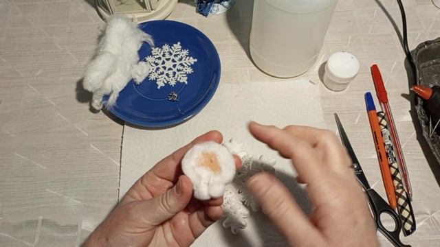 Новогодняя снежинка на елку