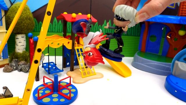 Видео для детей — Герои в Масках на детской площадке — Машины сказки с игрушками из мультфильмов смотреть онлайн