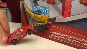 Мультфильм Тачки. Молния Маквин покупает трассу.