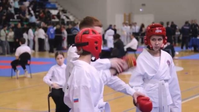 В Уфе прошли Фестиваль цветных поясов и XXXIII Кубок Респ. Башкортостан по Тхэквондо ГТФ Дню ПС ФСБ смотреть онлайн