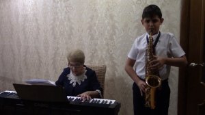 Дуэт: Соскинд Борис и Царфина Анна Натановна И. Дунаевский "Колыбельная" МБУ ДО г.о.Самара "ДМХШ 1"