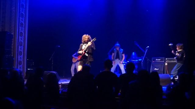 AS/DS в Запорожье, Back in Black