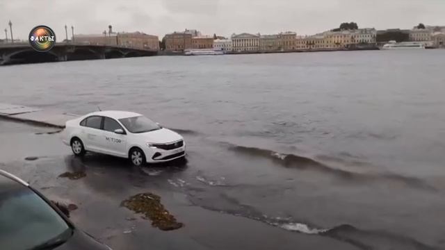 Шторм в Петербурге