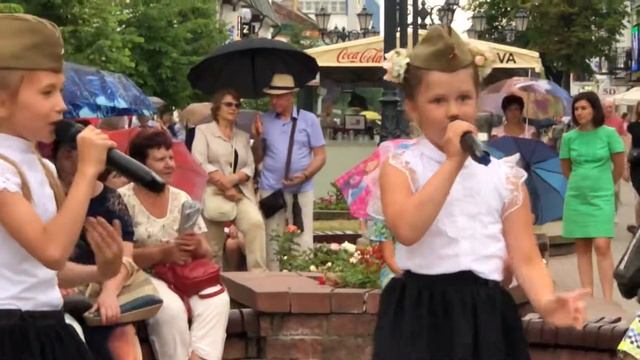 Интересные голоса, умеют же удивить и взорвать публику!! смотреть онлайн