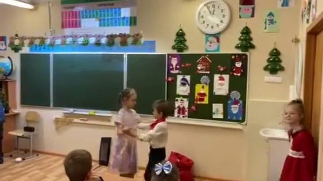 Наш праздник в школе! смотреть онлайн