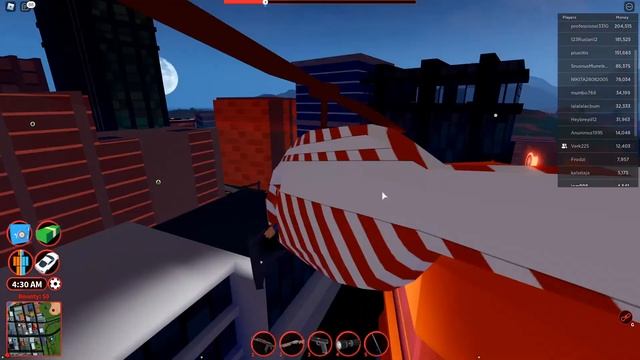 Богдан учит меня играть в джеил брейк