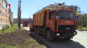Городская дорожно-коммунальная служба продолжает весеннюю очистку улиц