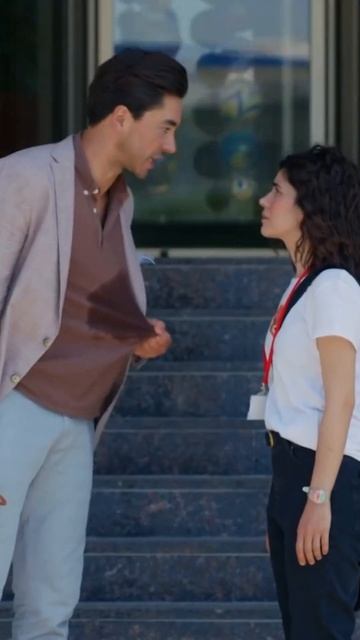 Назови мне причину, по которой я должен тебя уволить - турецкий сериал Любит не любит #shorts