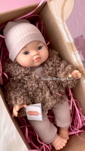 Пупс горди от Паола Рейна