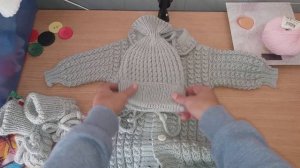 Комплект для новорожденного спицами.Моя готовая работо