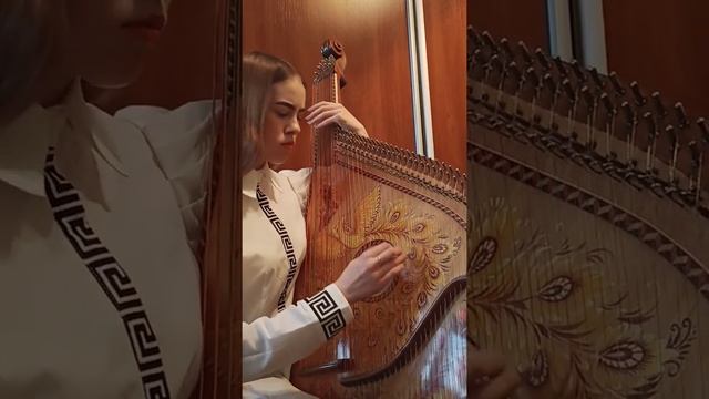 Ольга Савчук_Баштан - Варіації на укр тему "Пливе човен" смотреть онлайн