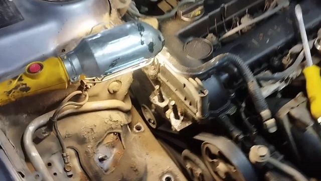 Как поменять ремень генератора mazda 2.0 бензин 2003 год смотреть онлайн