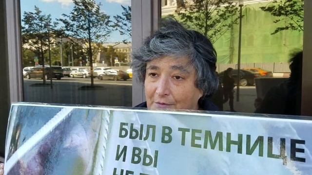 переводчик Любовь Сумм о Владимире Балухе